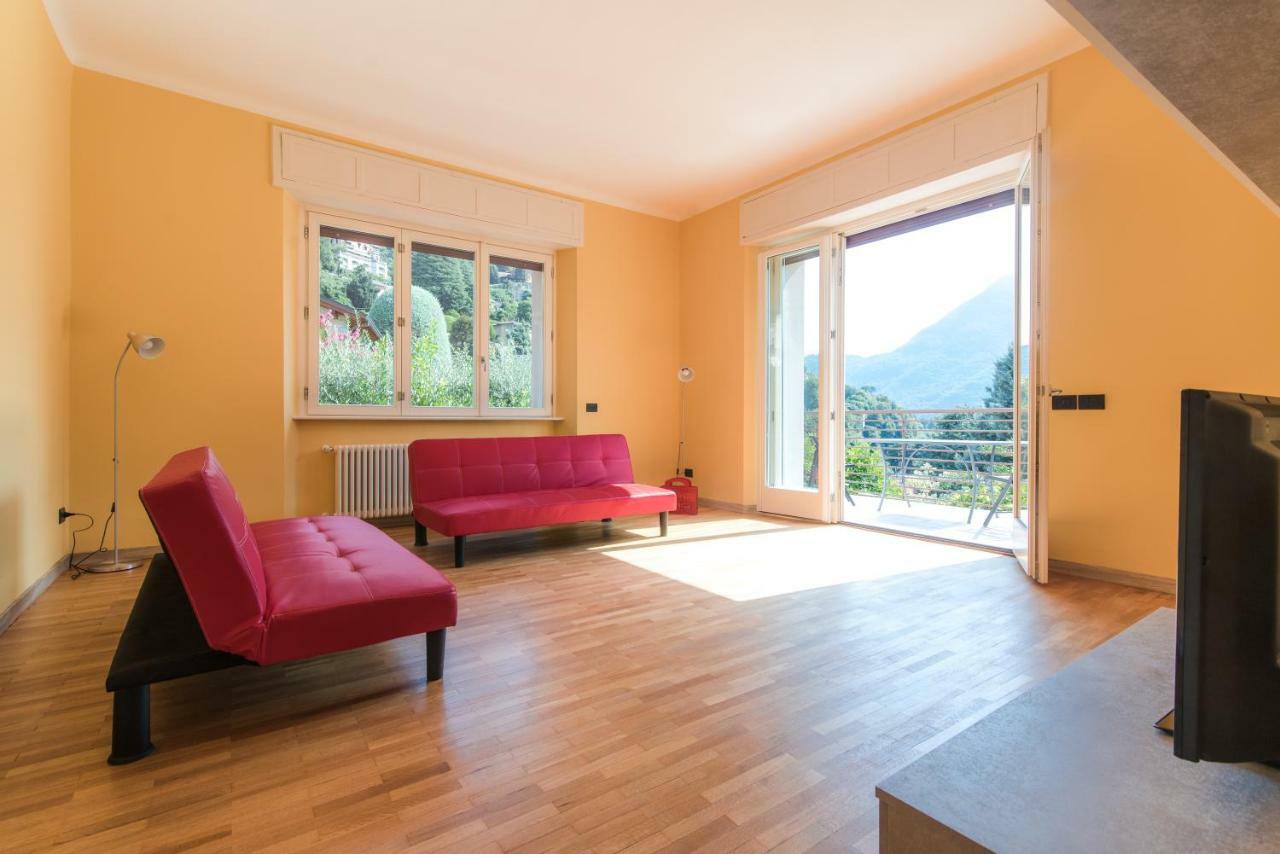 Villa Vittoria - The House Of Travelers تْشيرنوبيو المظهر الخارجي الصورة